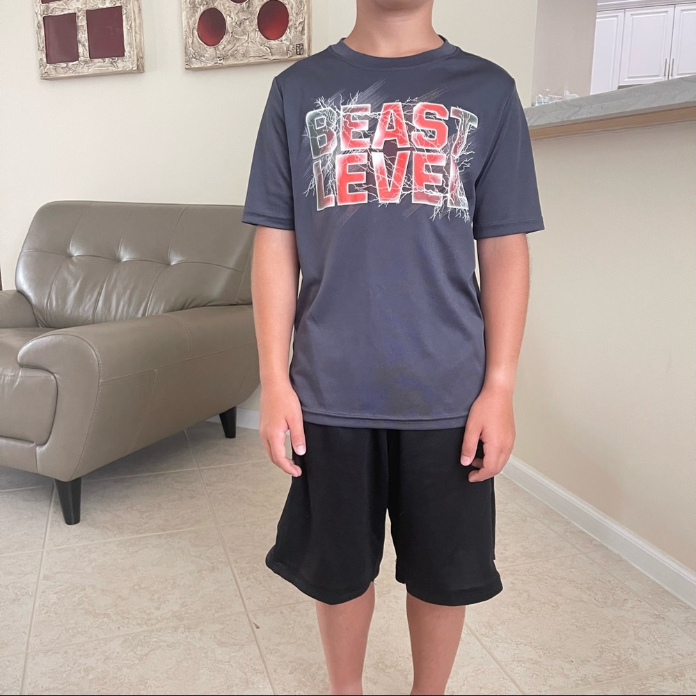 Athletic works performance Beast Level shirt 8-10